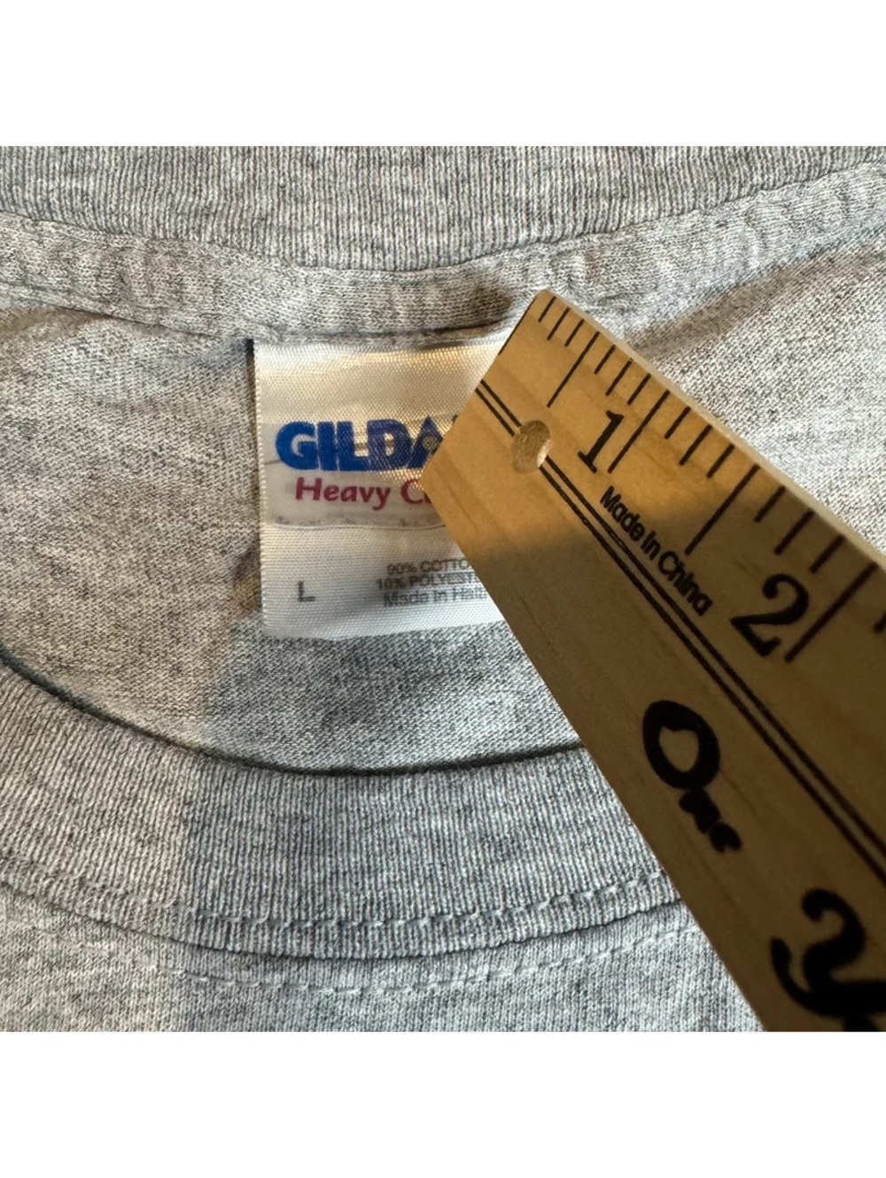 Gildan - Picture 2 of 4